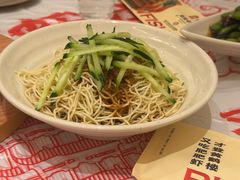 -肥肥虾庄·金牌油焖大虾(汉口城市广场店)