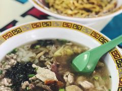 粿条汤-大华猪肉粿条面