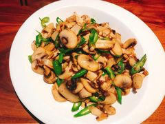 尖椒小蘑菇-真味汤馆(汽博店)