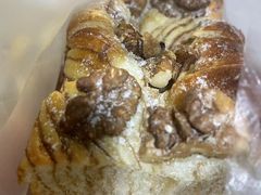 -Dough&Joe团憩(瑞虹天地月亮湾店)