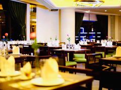 -锦龙国际酒店(天津奥体中心华苑地铁站店)