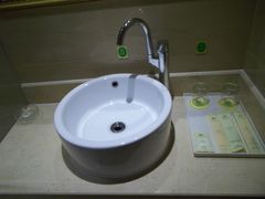 -维也纳酒店(广州京溪南方医院同和地铁站店)