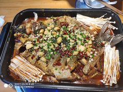 烤盘清江鱼香辣-小小河边鱼(天润城店)