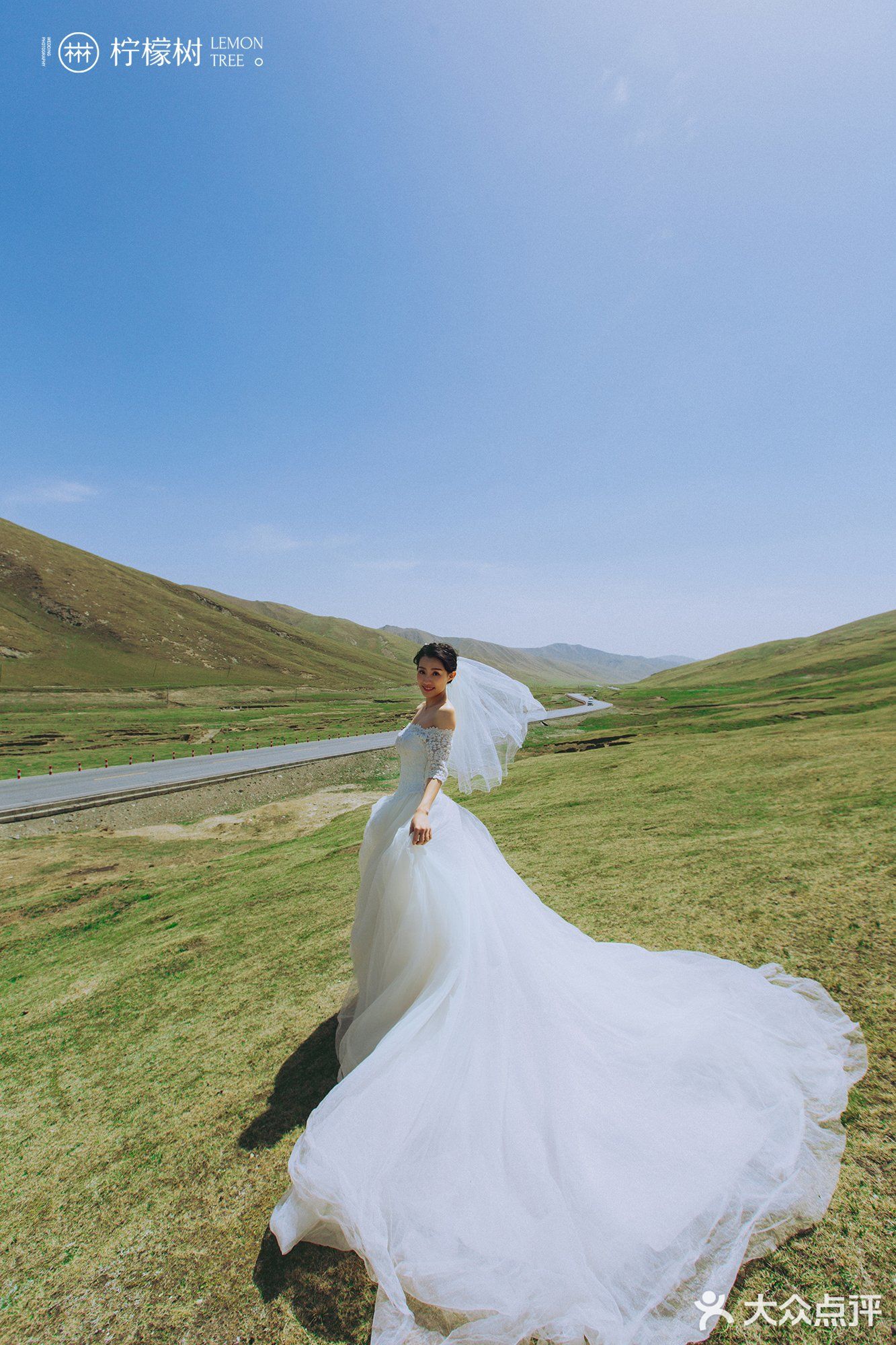 婚纱照拍摄互动小技巧\深圳旅拍婚纱照攻略