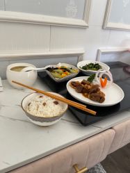 -馨果汇月子产康中心(南湖公园店)