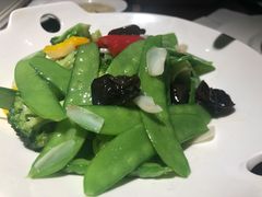 橄榄油炒田园时蔬-大树餐厅(益田假日店)