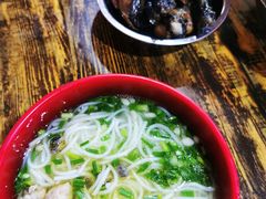 -正宗李家土鸡米线店
