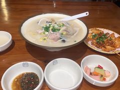 甄鲜鱼汤米粉-原醪糟民俗小吃(金沙港湾店)
