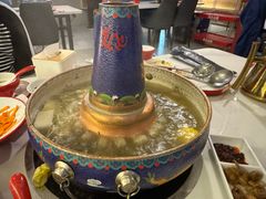 -毛辣果·贵州红酸汤牛肉火锅(西单店)
