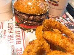 -The Habit Burger Grill 哈比特汉堡(复兴soho店)
