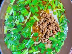小鲜肉米线-八月美食小馆(银泰城总店)
