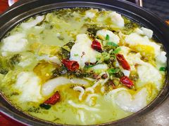 -周鱼小馆石锅酸菜鱼(活力汇店)