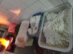 -正宗杨记普洱酸醋米线(总店)
