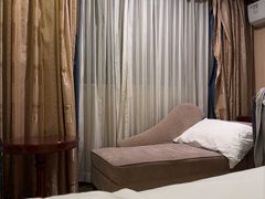 -维也纳酒店(深圳国际会展中心沙井上南店)