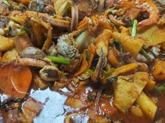 牛肋骨汤-亲昵春川鸡排(韩国美食街店)
