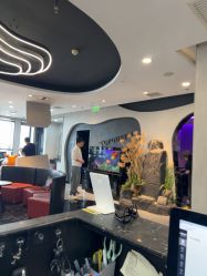 -TOP HAIR SALON