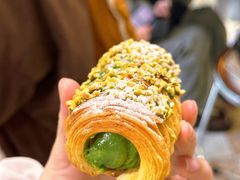 双倍开心果卷卷-慢熟面包店bud bread(孩儿巷店)