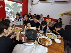 大堂-老字号杨坡红油米线腊汁肉夹馍(东四道巷店)