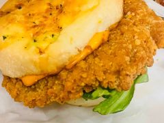 黄金三脆多汁鸡堡-必胜客(滨江店)