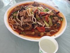 -三升美食城