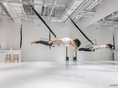 -Jumphai室内蹦极运动