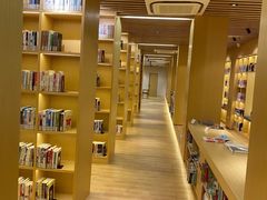 -漕河泾街道图书馆(漕河泾社区文化活动中心店)