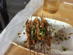 -老街烧烤大排档·地道湖北菜·龙虾馆(汉口火车站店)