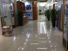 -茂菊口腔连锁(浦东南路店)