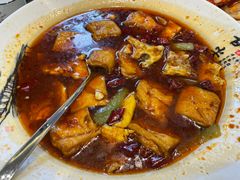 肉沫臭干子煲-刘胖子家常菜·蹄花焖藕(兴业店)