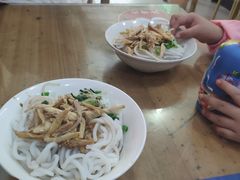 -再回首鸡肉米线(人民路一店)
