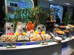 自助取餐区-亚洲国际大酒店·云顶阁旋转自助餐厅