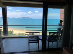 -三亚湾海居铂尔曼度假酒店