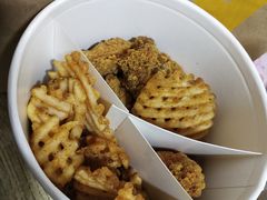 金拱门桶-麦当劳(豫园店)