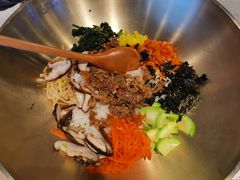 烤牛肉拌饭-梨花牛肉汤饭(仁恒伊势丹店)