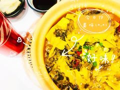 -煲仔皇腊味煲仔饭(经四万达店)
