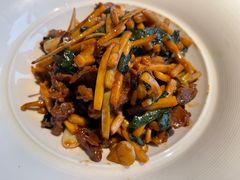 紫苏酸竹笋炒黄牛肉-瑶王府·广西菜(相思湖店)