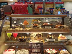 面包甜点陈列柜-DQ·蛋糕·冰淇淋(新佳丽店)