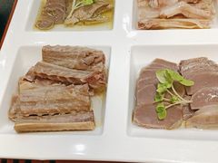 -香山湖家家宴(中山陵店)