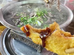 -大众跷脚牛肉馆·非遗传承单位(峨眉山店)