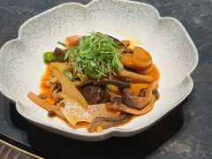 -虹潮荟·餐桌上的美食地理(太阳宫店)