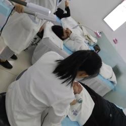 点击看大图 -痘敏医生专业祛痘·肌肤修复连锁