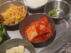 -蚂蚁洞·烤肉大营地(上海静安大悦城店)