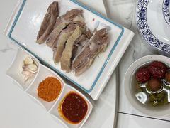 -三江源美食城