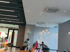 -星巴克臻选(郑州中原万达店)