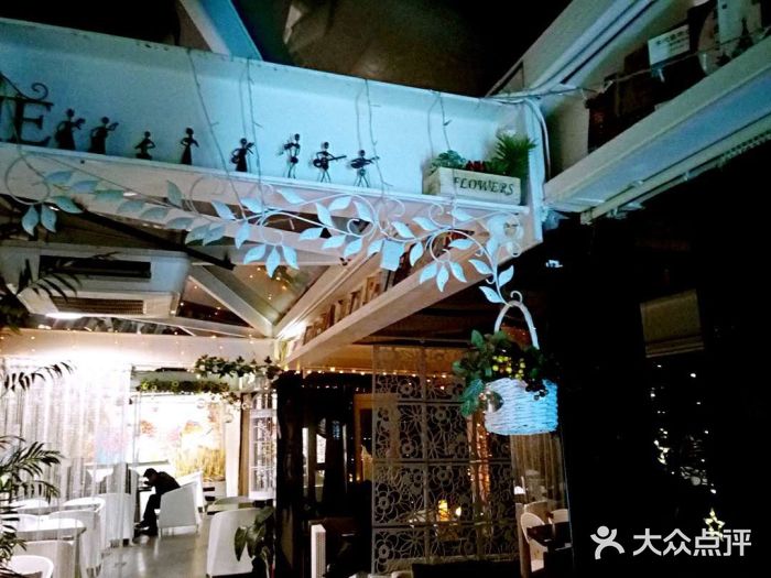 蕴味秘密花园·西式烧烤主题餐厅图片