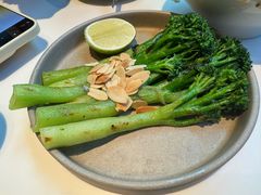 烤西兰花苔-胡麻(静安嘉里店)