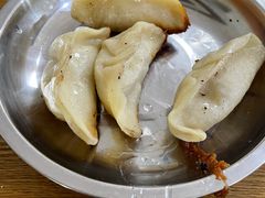 -黄阿姨锅贴大王(万航渡路店)