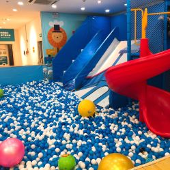 -爱婴室(上海浦建路店)