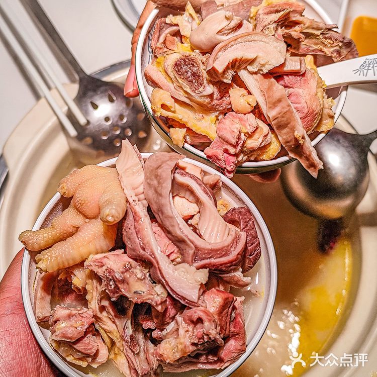 猪肚鸡烫野菜！汤底都被男朋友喝光了！