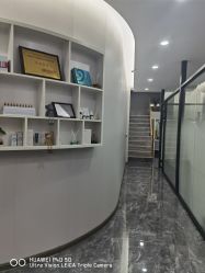 -苗方清颜专业祛痘·皮肤管理